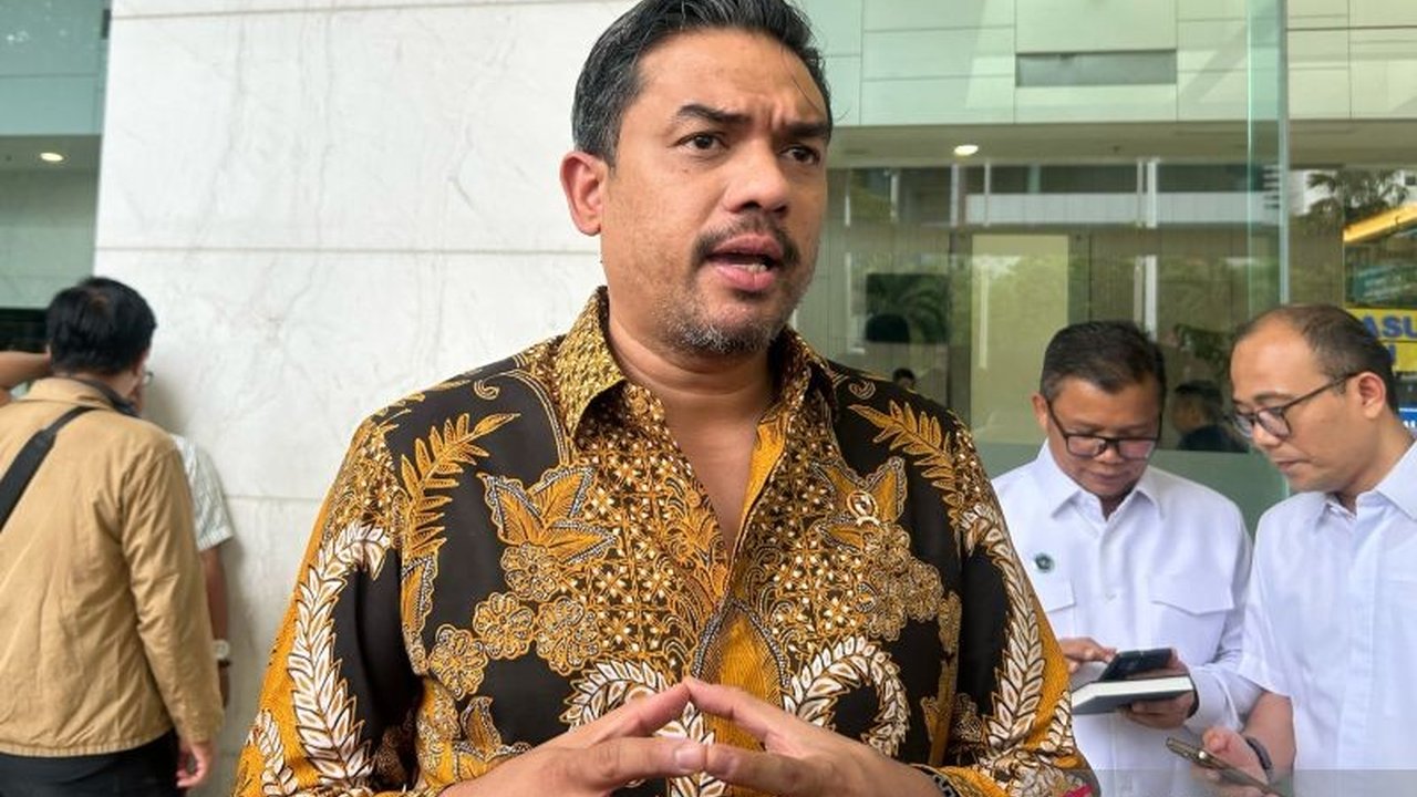 Menteri UMKM, Maman Abdurrahman, memastikan program penghapusan piutang macet UMKM terus berjalan dan menargetkan penyelesaian untuk 67 ribu UMKM pada Maret 2025.