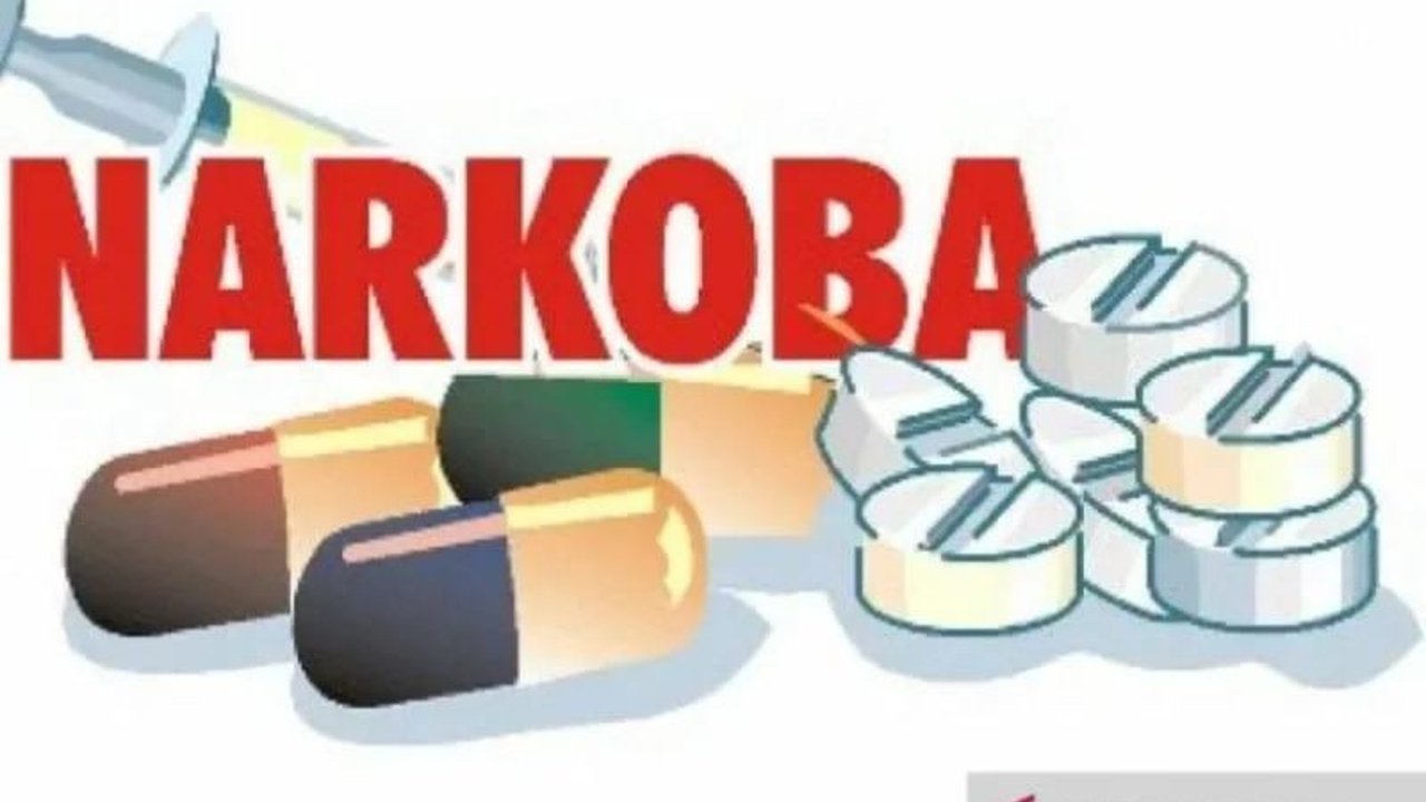 Kejaksaan Agung menuntut 73 terdakwa kasus narkoba dengan hukuman mati dalam kurun waktu empat bulan terakhir, sebagai bagian dari upaya memberantas peredaran narkoba di Indonesia.