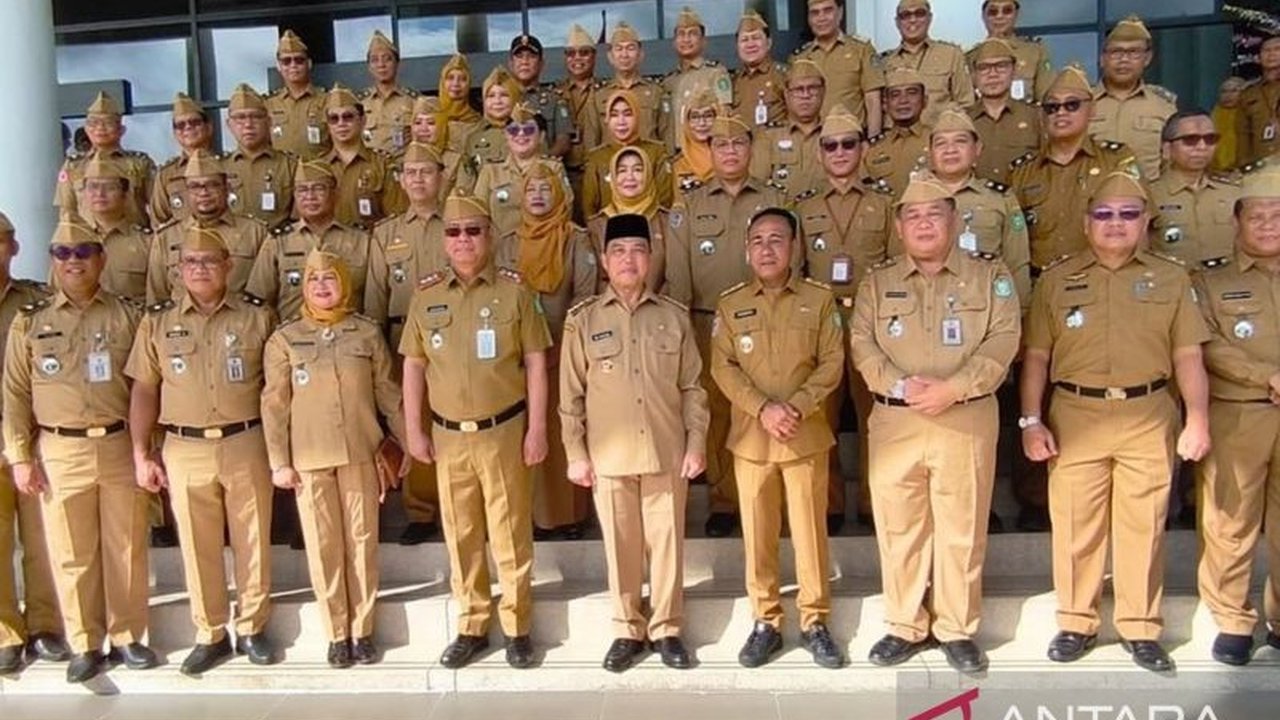 Pemerintahan Ria Norsan-Krisantus Kurniawan di Kalimantan Barat prioritaskan peningkatan Indeks Pembangunan Manusia (IPM) melalui perbaikan pendidikan, kesehatan, dan kesejahteraan masyarakat.