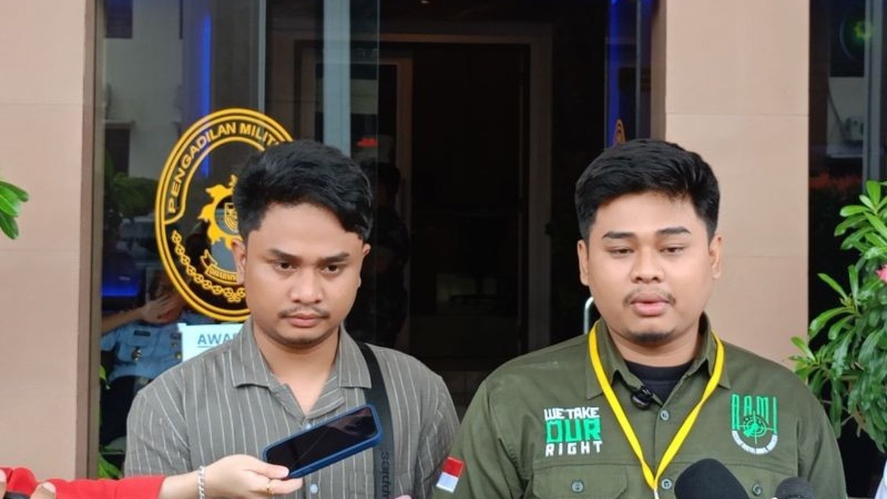 Putra pemilik rental mobil korban penembakan meminta Propam Polri mengusut keterlibatan seorang Bhayangkari bernama Syifa yang disebut-sebut terdakwa dalam kasus tersebut.