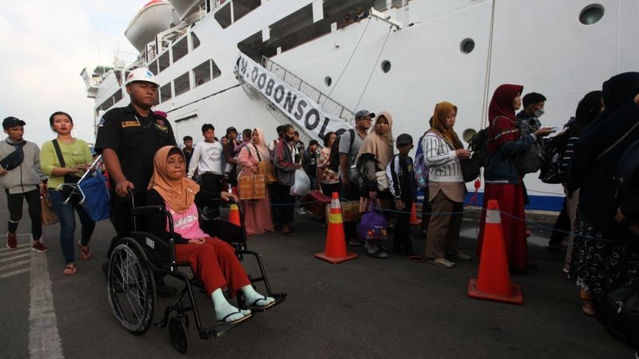 Operasional KM Dobonsolo kembali meningkatkan volume penumpang kapal laut pada Januari 2025 hingga 2,47 juta orang,  menunjukkan kenaikan signifikan dibandingkan periode yang sama tahun sebelumnya.