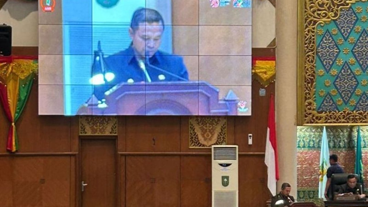 Gubernur Riau meluncurkan layanan pengaduan untuk mempercepat penyelesaian masalah rakyat di berbagai sektor, mulai dari sosial hingga infrastruktur, sejalan dengan visi Riau maju dan berkelanjutan.