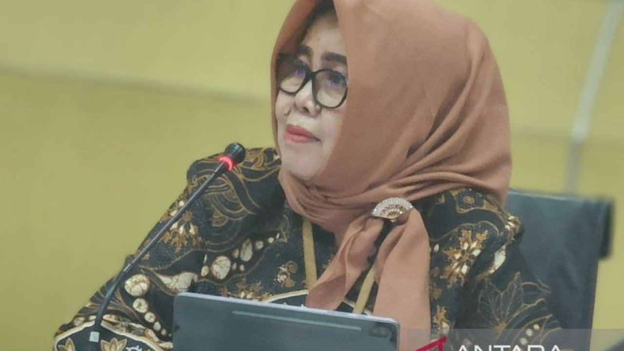 Jawa Tengah alami deflasi 0,08 persen di Februari 2025, penurunan tarif listrik jadi faktor utama, meskipun harga emas dan minyak goreng naik.