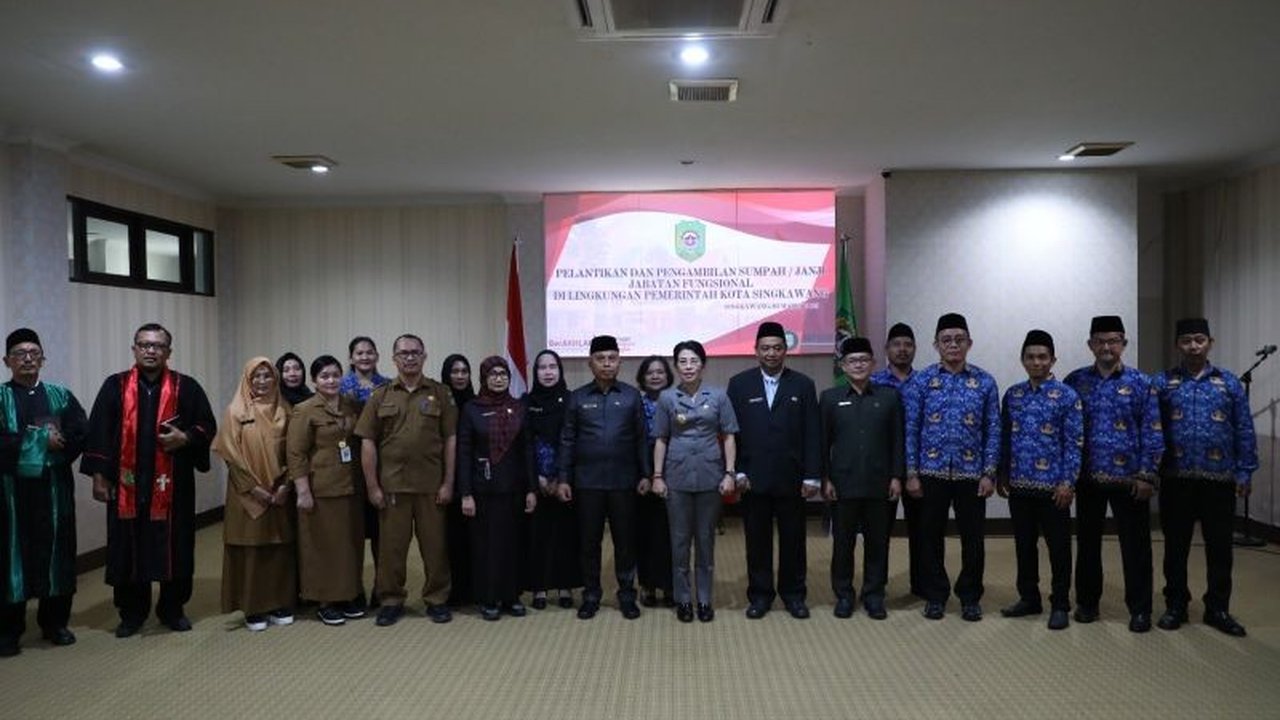 Wali Kota Singkawang, Tjhai Chui Mie, dan Wakil Wali Kota Muhammadin, usai mengikuti retret di Akmil, siap membangun Singkawang dengan fokus infrastruktur, swasembada pangan, dan program kesehatan.