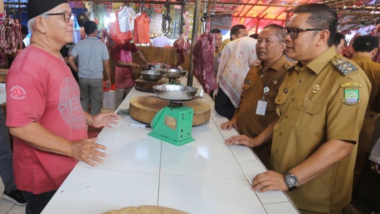 Pemerintah Kota Tangerang melalui DKP mengadakan Gerakan Pangan Murah (GPM) Ramadhan 2025, menyediakan sembako dengan harga terjangkau di 13 kecamatan.