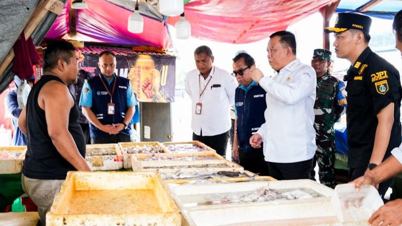Kementerian Kelautan dan Perikanan (KKP) memastikan stok dan harga ikan di pelabuhan perikanan tetap stabil selama Ramadhan, sehingga kebutuhan masyarakat terpenuhi.