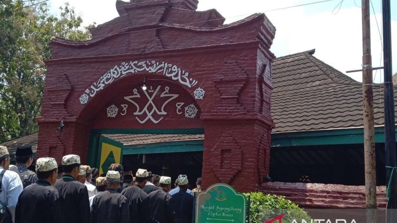 Dinas Kebudayaan dan Pariwisata Kota Cirebon siapkan Festival Ramadhan 2025, menampilkan lomba obrog, busana muslimah, dan bazar kuliner, untuk lestarikan budaya dan tarik wisatawan.