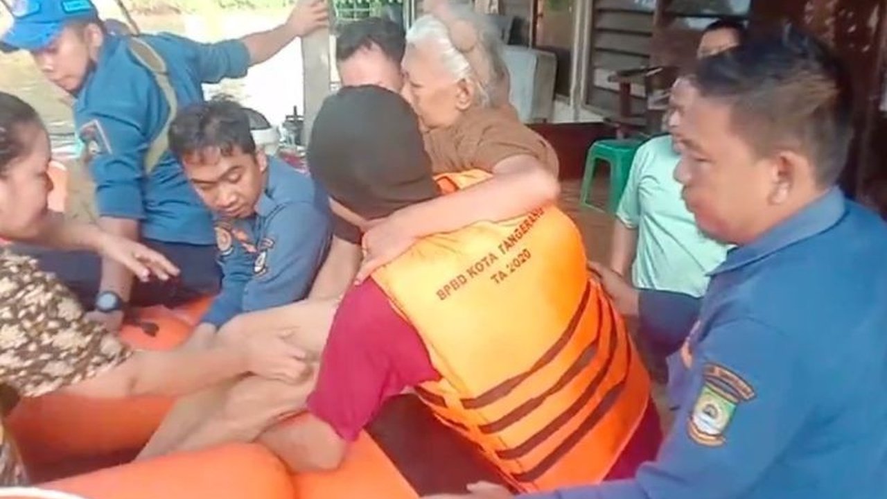 Banjir melanda beberapa wilayah di Kota Tangerang akibat luapan Sungai Cisadane setelah hujan deras di Bogor; ratusan warga terdampak.