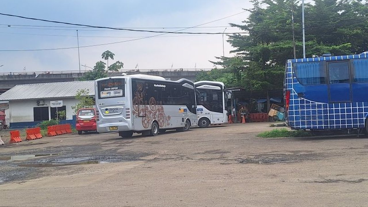 Pengenaan tarif baru BisKita Trans Depok sebesar Rp6.000 masih menunggu keputusan resmi dari Badan Pengelola Transportasi Jabodetabek (BPTJ), sementara pengelolaannya akan dialihkan ke Pemkot Depok.