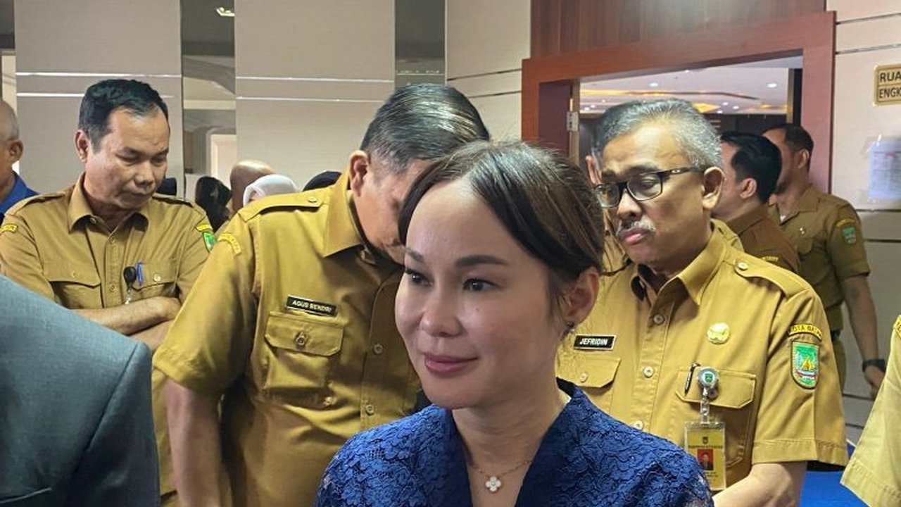 Pemkot Batam fokus atasi masalah sampah berserakan dan penataan reklame di jalan-jalan kota, berdasarkan arahan Presiden.