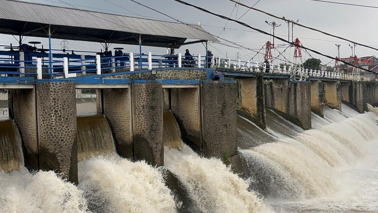 Siaga Banjir! Bendung Katulampa Bogor Berstatus Siaga 2 Akibat Hujan Deras