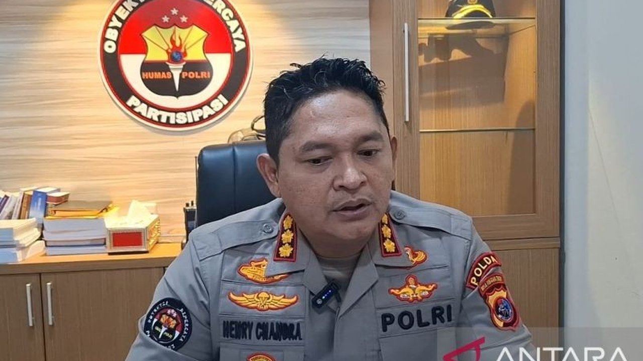 Kapolres Ngada, AKBP Fajar Widyadharma Lukman Sumaatmaja, ditangkap Propam Mabes Polri terkait dugaan asusila dan penyalahgunaan narkoba; proses pemeriksaan sedang berlangsung.