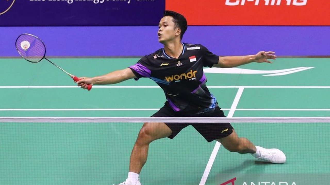 Anthony Sinisuka Ginting dipastikan absen di All England 2025 untuk memulihkan cedera lengan, peluang emas bagi pemain lain di turnamen bergengsi tersebut.