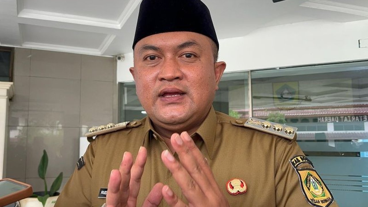 Pemerintah Kabupaten Bogor mendirikan empat posko kebencanaan di berbagai zona wilayah untuk mempermudah penanganan bencana hidrometeorologi yang terjadi setelah hujan deras disertai angin kencang.