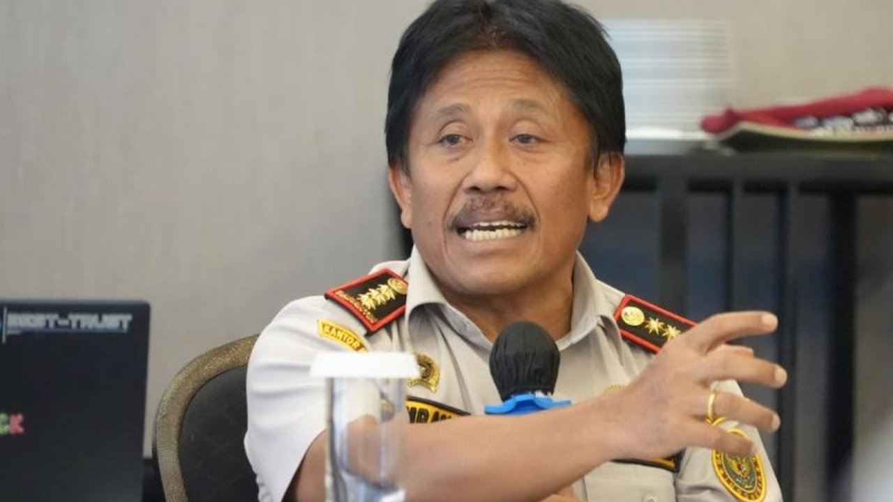 Badan Karantina Indonesia (Barantin) telah sertifikasi ekspor kelapa Indonesia ke lebih dari 100 negara, mendorong peningkatan perekonomian nasional dengan total ekspor 1.097.349 ton di tahun 2024.