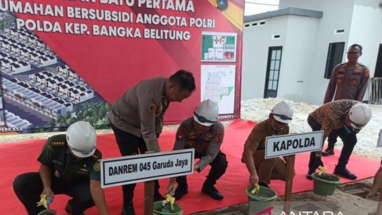 Polda Kepulauan Bangka Belitung membangun rumah bersubsidi tipe 36 untuk 744 anggotanya yang belum memiliki rumah pribadi, sebagai upaya meningkatkan kesejahteraan personel.