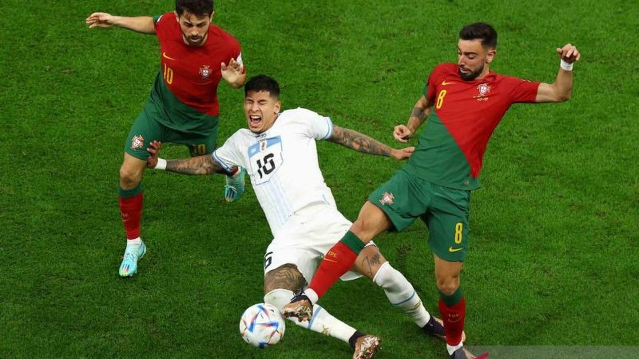 Bek andalan Napoli, Mathias Olivera, resmi memperpanjang kontraknya hingga 2030 setelah penampilan gemilang bersama Partenopei.