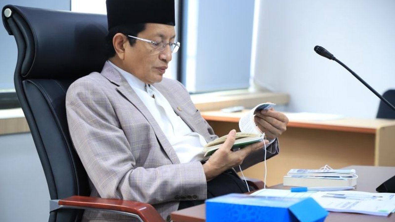 Kementerian Agama menargetkan distribusi buku manasik haji usai Idul Fitri 2025, dilengkapi materi filsafat dan makna spiritual ibadah haji untuk membantu jamaah meraih haji mabrur.