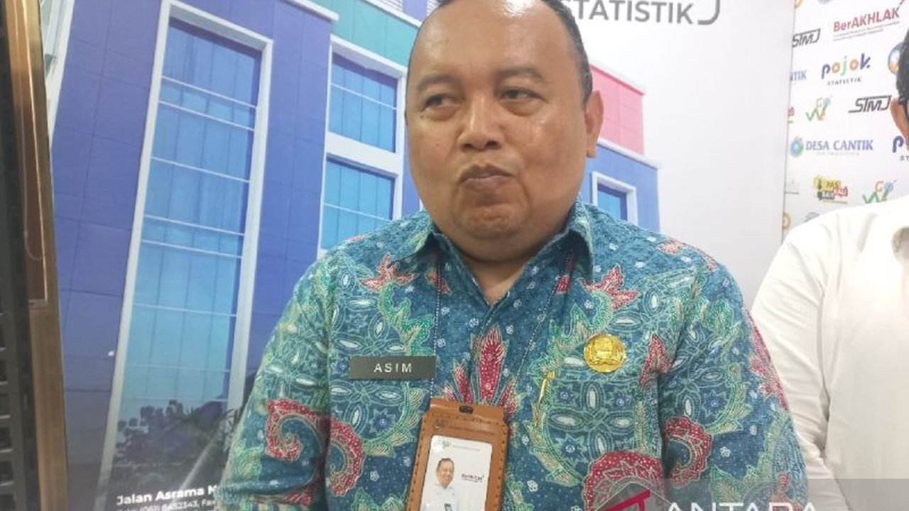 Badan Pusat Statistik (BPS) Sumatera Utara melaporkan penurunan nilai tukar petani (NTP) dan nilai tukar usaha petani (NTUP) pada Februari 2025, disebabkan oleh beberapa faktor ekonomi.