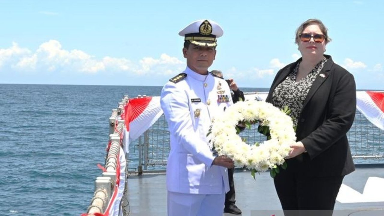 Kedubes AS bersama Indonesia dan Australia memperingati 83 tahun Pertempuran Selat Sunda, mengenang pengorbanan para pelaut Amerika dan Australia yang gugur dalam pertempuran dahsyat di Perang Dunia II.