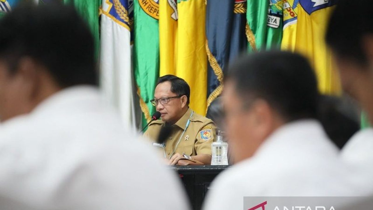 Pemerintah pusat mendorong pemerintah daerah untuk mendukung sertifikasi halal Rumah Potong Hewan (RPH) dan UMKM guna meningkatkan jumlah produk halal di Indonesia dan menghadapi persaingan global.