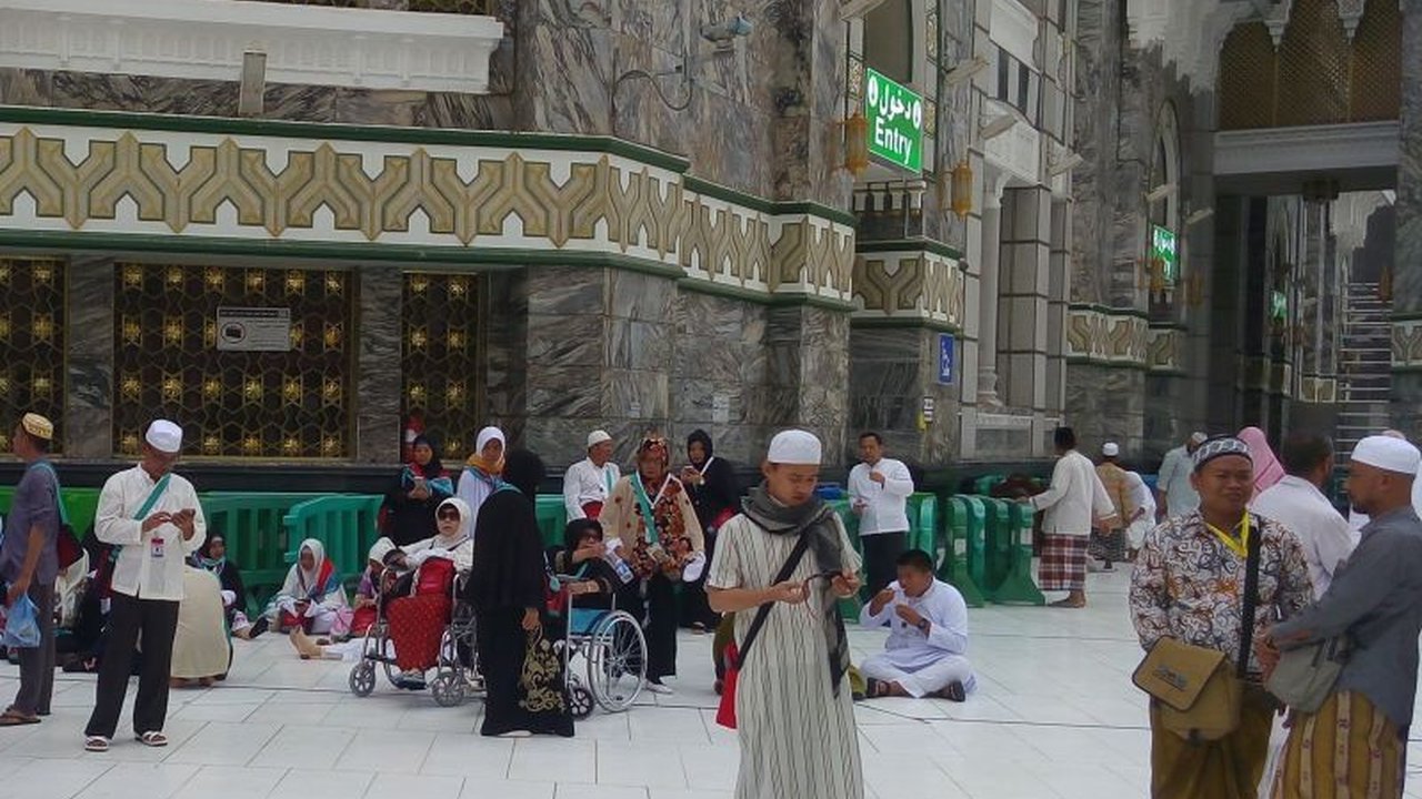 BPJS Kesehatan memastikan 7.012 Jamaah Calon Haji (JCH) Sumatera Selatan terlindungi JKN, memberikan ketenangan selama ibadah haji di Tanah Suci.