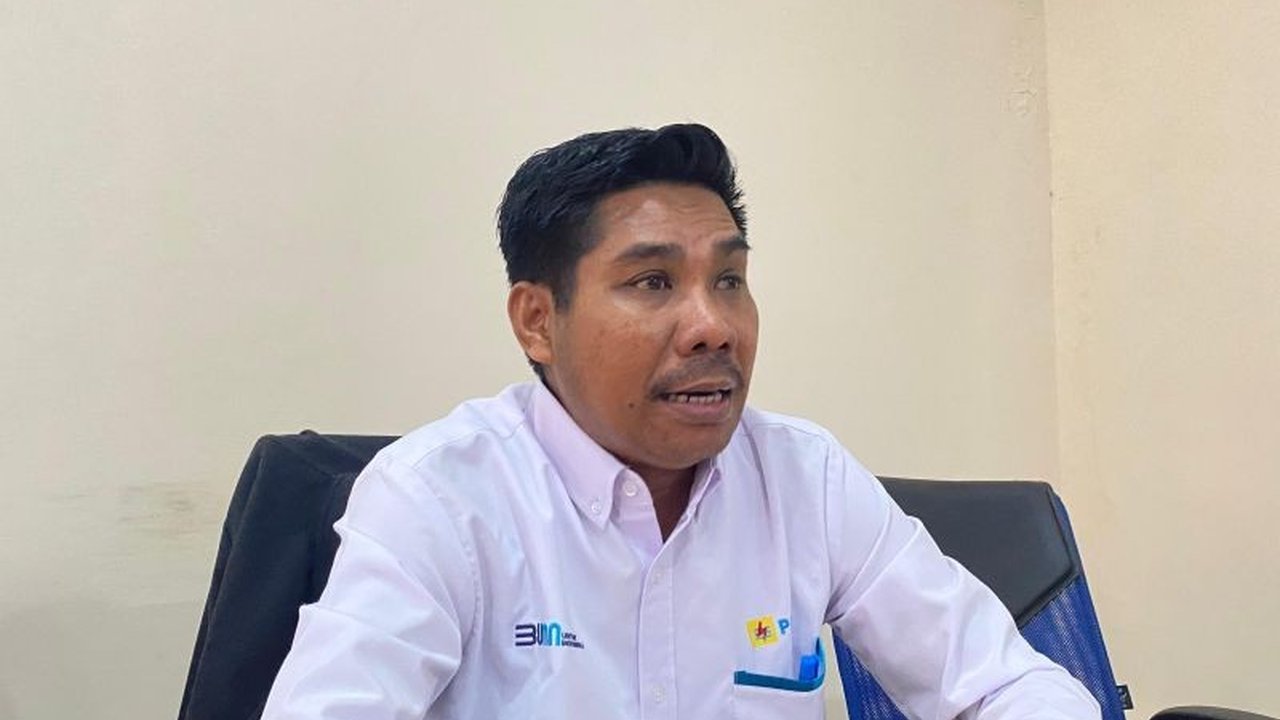 PLN UP3 Singkawang melanjutkan program 'Light Up The Dream', memberikan akses listrik gratis kepada warga kurang mampu di Singkawang, Bengkayang, dan Sambas.