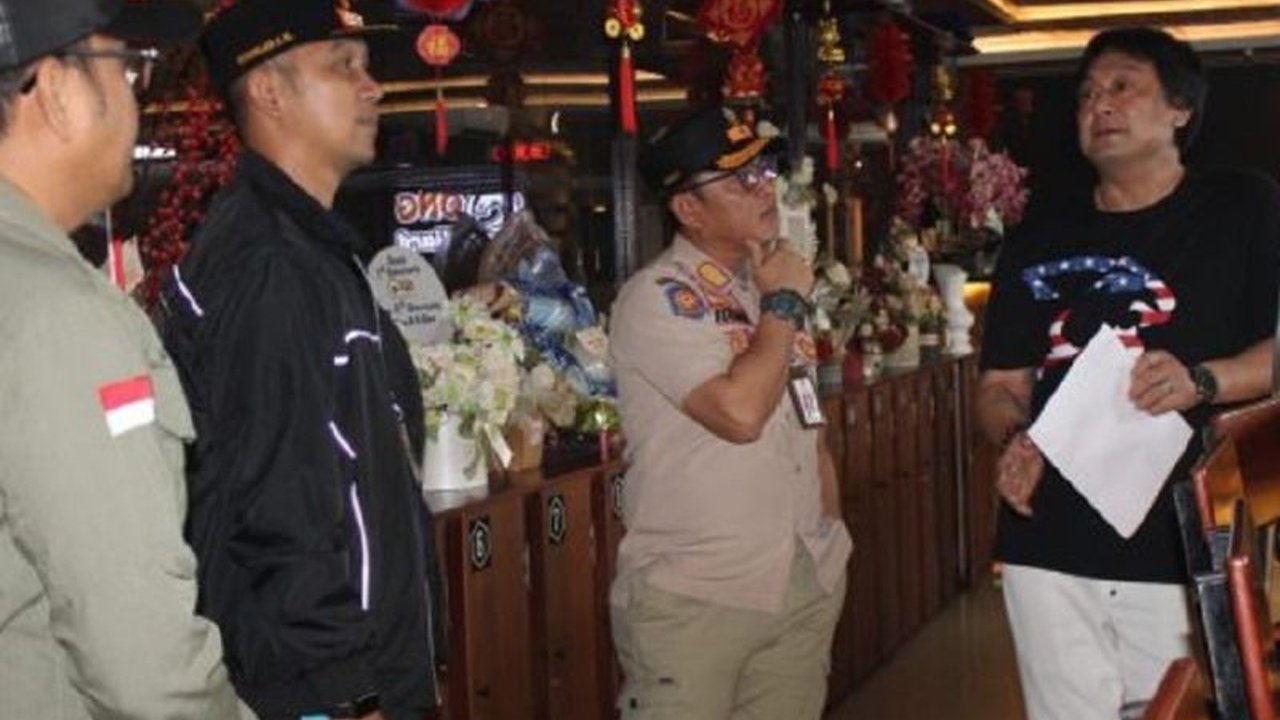 Satuan Polisi Pamong Praja (Satpol PP) Kota Palangka Raya memperketat pengawasan tempat hiburan malam (THM) selama Ramadan untuk menjaga ketertiban umum dan toleransi beragama.