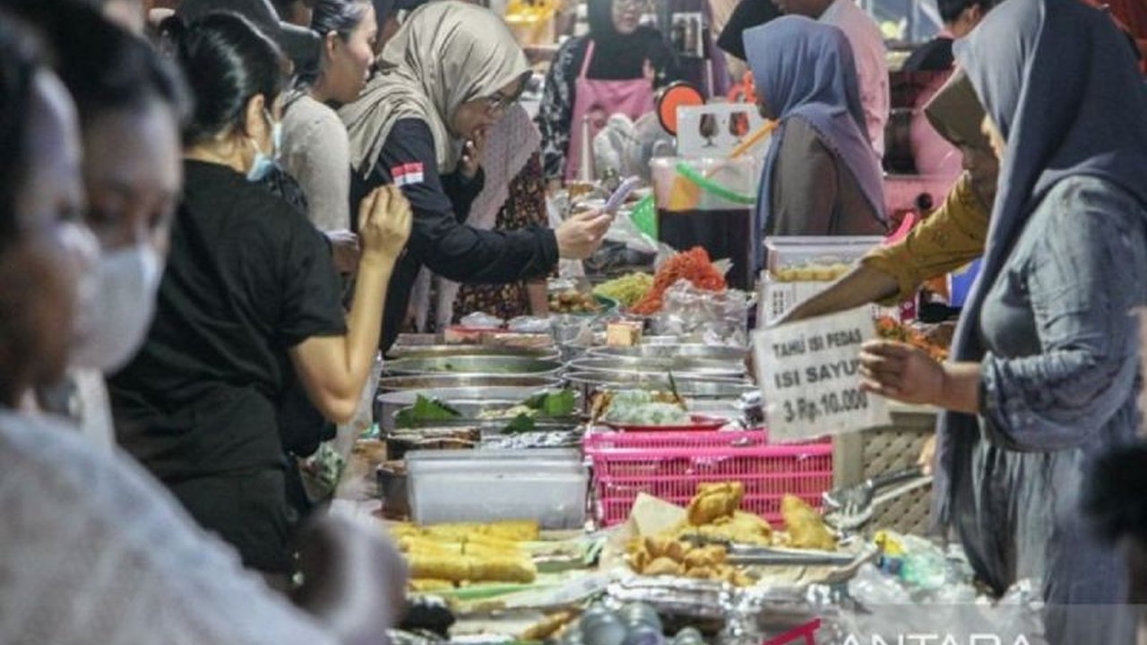 Majelis Ulama Indonesia (MUI) Kalimantan Tengah meminta pemerintah memastikan kuliner Ramadhan aman, higienis, dan halal untuk melindungi konsumen.