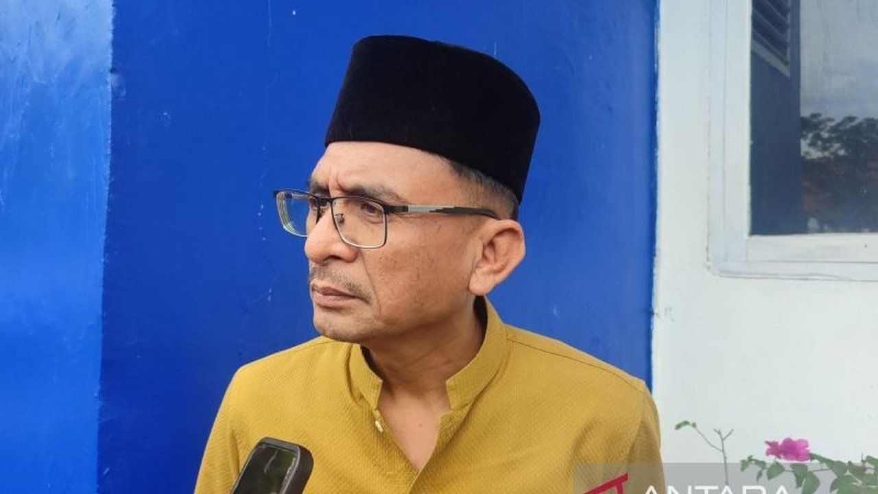 Pemkot Bengkulu berhasil meraih pendapatan asli daerah (PAD) Rp400 juta dari retribusi sampah hingga Februari 2025, didorong sosialisasi Perda baru dan penagihan aktif.