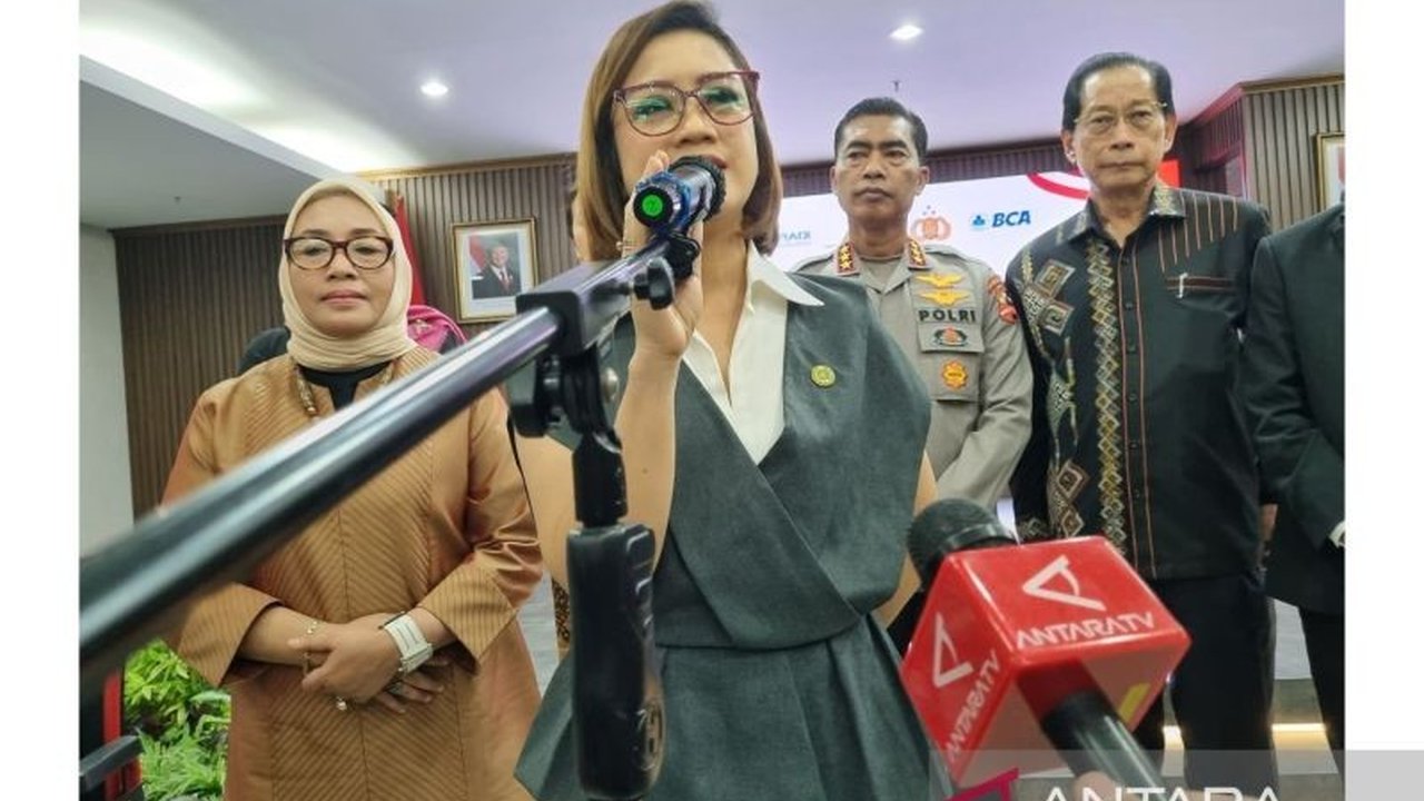 Juru Bicara PCO tekankan pentingnya kolaborasi antar kementerian, lembaga, sektor swasta, dan organisasi masyarakat sipil dalam melindungi perempuan dan anak Indonesia.