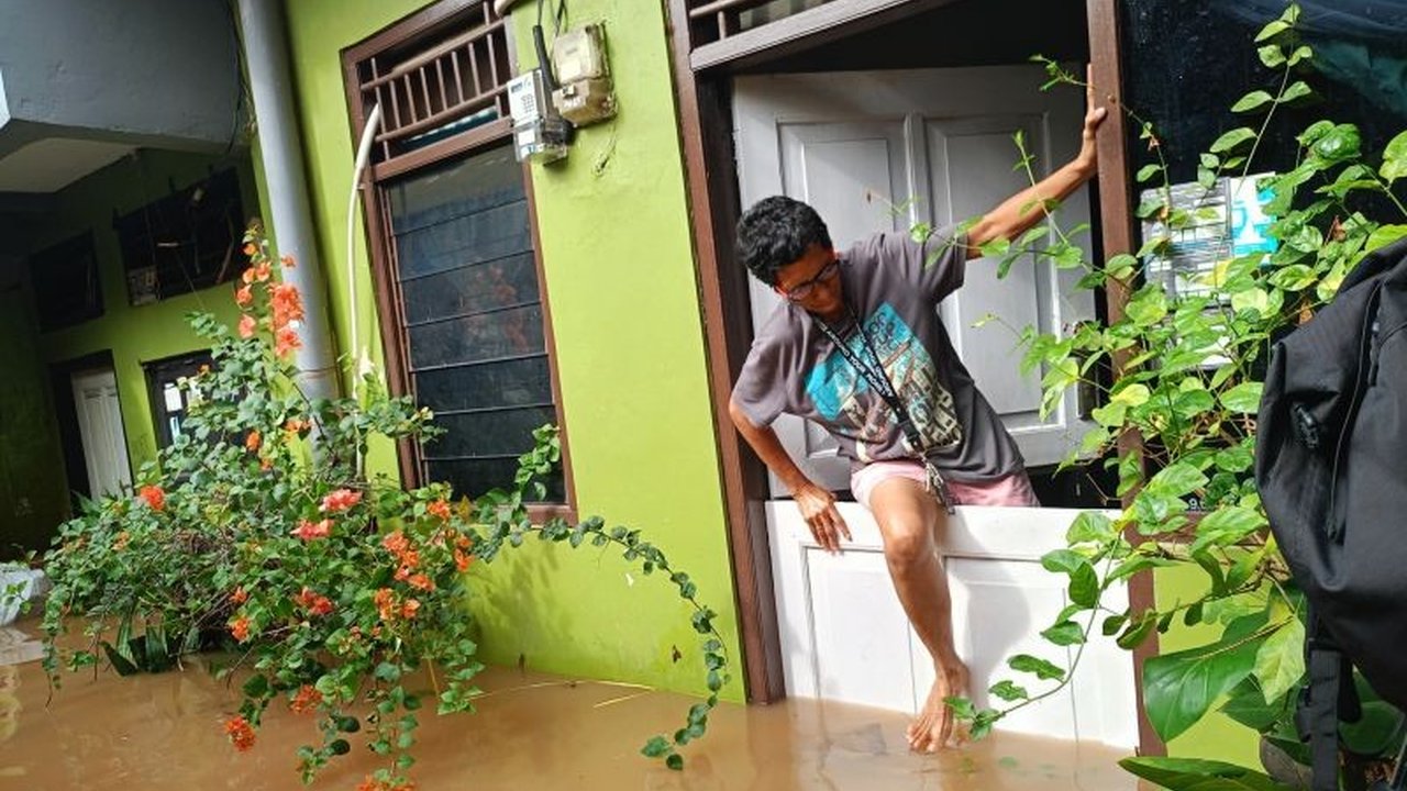Banjir di Jakarta Timur kembali terjadi, warga mempertanyakan fungsi Sodetan Ciliwung yang dinarasikan mampu mengatasi banjir di Ibu Kota.