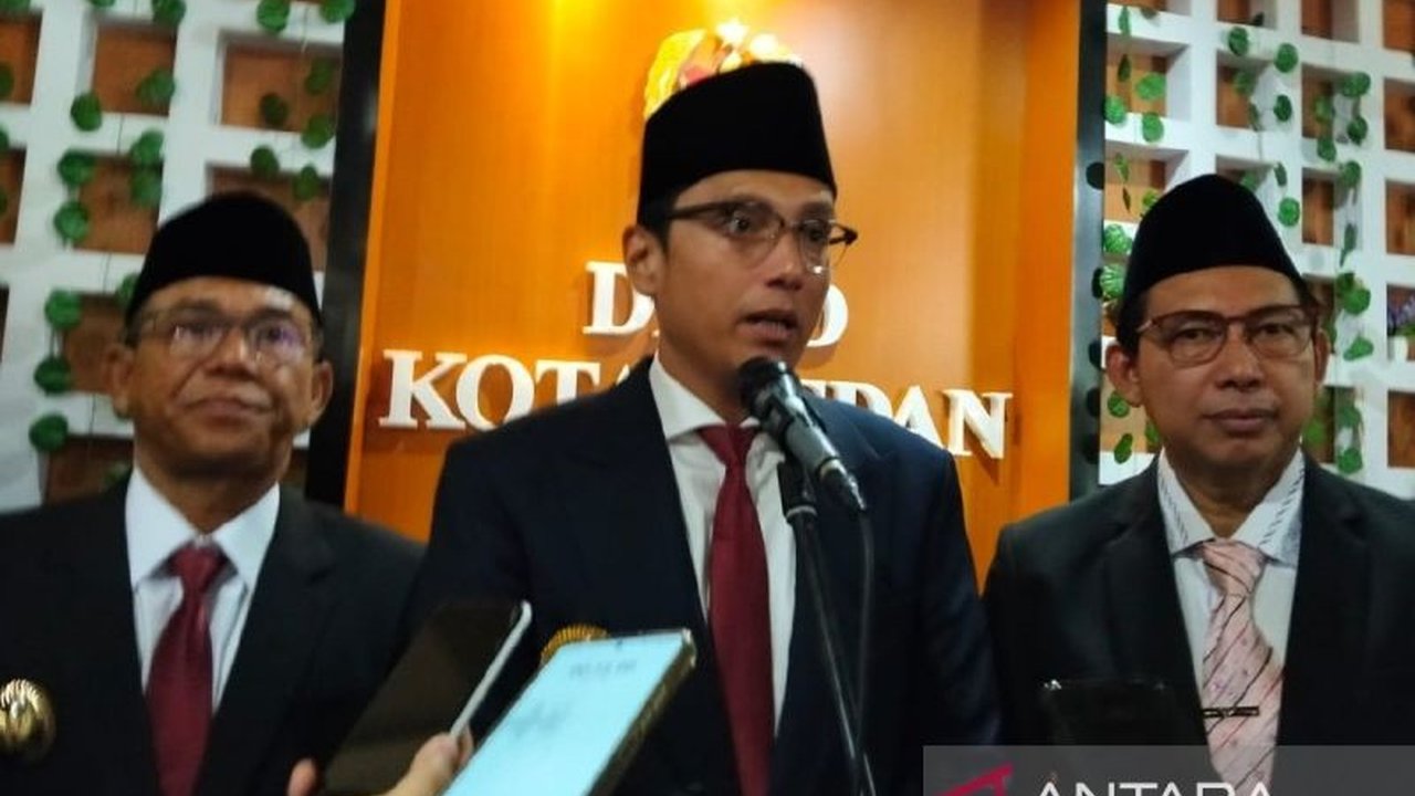 Wali Kota Medan, Rico Tri Putra Bayu Wass, memastikan kebijakan efisiensi anggaran pemerintah pusat tidak akan mengganggu program pembangunan di Kota Medan dan tetap berjalan sesuai rencana.