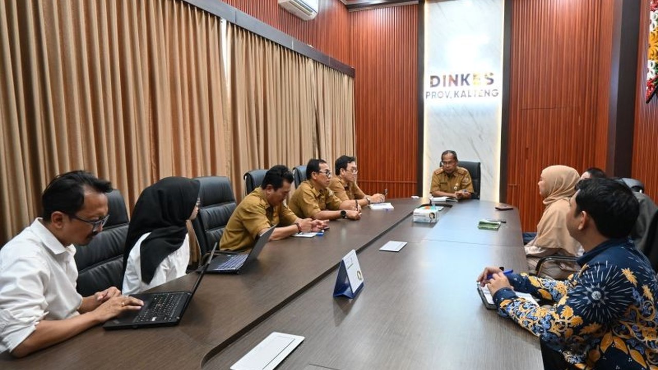 Fakultas Kedokteran UMPR dan Dinas Kesehatan Kalteng berkolaborasi dalam program penanggulangan Tuberkulosis (TB) yang melibatkan mahasiswa secara langsung dalam penelitian dan pendampingan pasien.