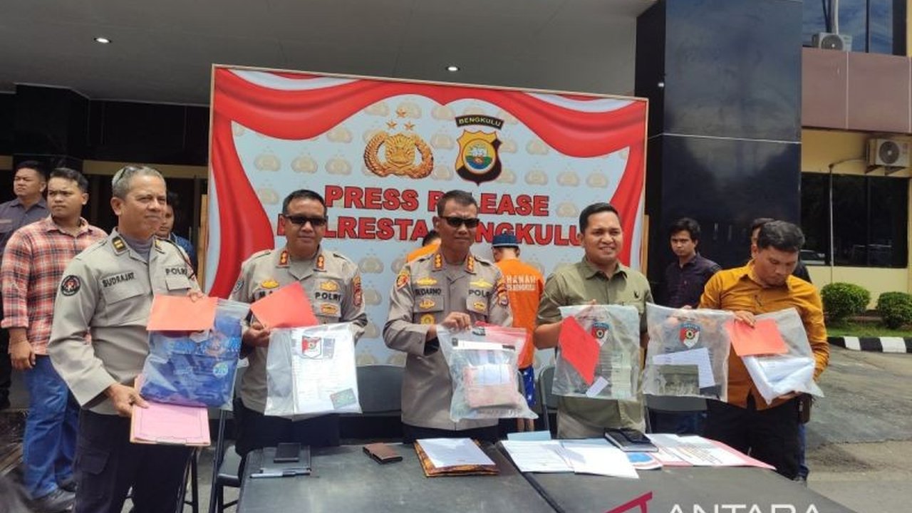 Polresta Bengkulu menyita Rp284,56 juta dari Direktur jasa perjalanan LBN, tersangka penipuan 93 mahasiswa Unihaz yang gagal mengikuti praktik kerja industri di Yogyakarta.