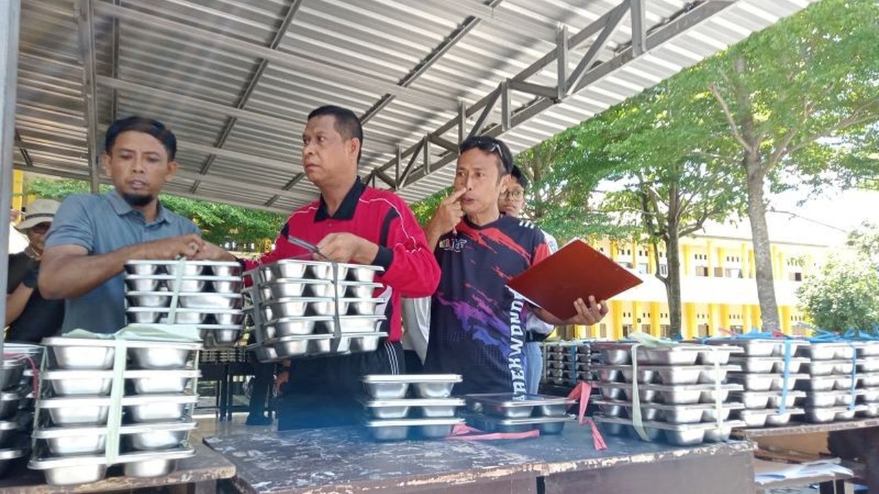 Pemerintah Kota Mataram siap membangun dapur untuk mendukung program Makan Bergizi Gratis (MBG) dengan anggaran Rp20 miliar dari refocusing anggaran.