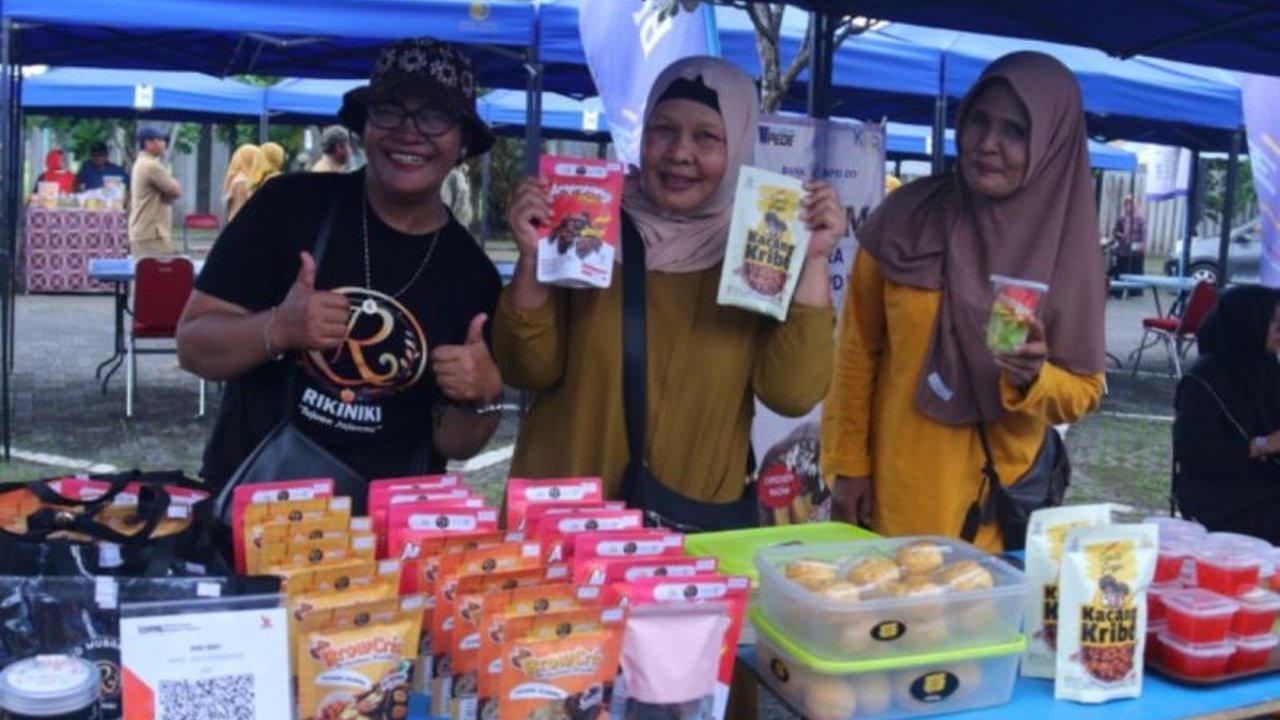 Bazar Berkah Ramadhan di Bantul, DIY, digelar untuk membangkitkan perekonomian masyarakat dan UMKM melalui beragam produk berkualitas dengan harga terjangkau selama dua pekan di bulan Ramadhan.