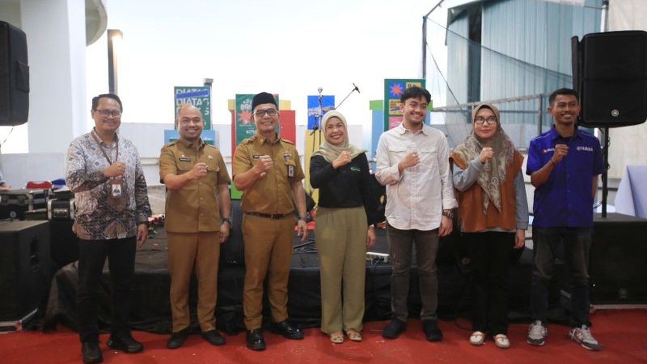Pemkot Makassar dan Nipah Park kolaborasikan festival kuliner Ramadhan yang unik, menawarkan pengalaman 'Ngabuburit di Atas Kota' dengan beragam kuliner dan wahana menarik.