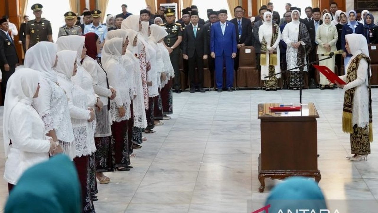 Ketua TP PKK Kalsel, Fathul Jannah, meminta kader PKK kabupaten/kota menyesuaikan program kerja dengan karakteristik daerah masing-masing untuk maksimalkan dampak bagi masyarakat.