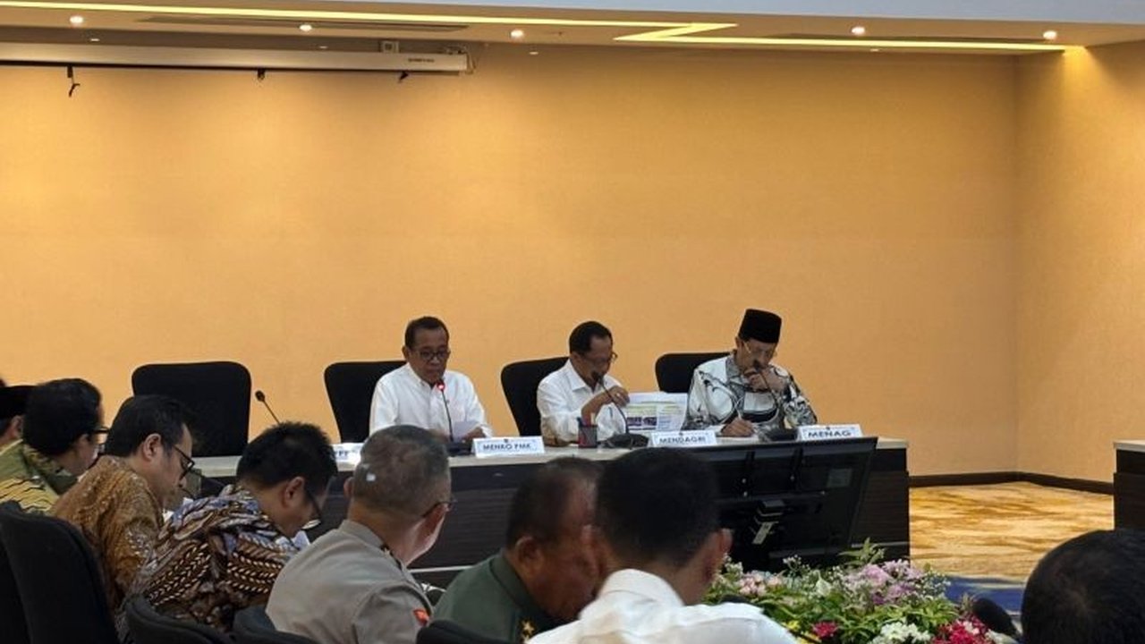 Banjir di Jabodetabek mendorong pemerintah menambah pesawat untuk operasi modifikasi cuaca guna mengurangi curah hujan dan dampak banjir.