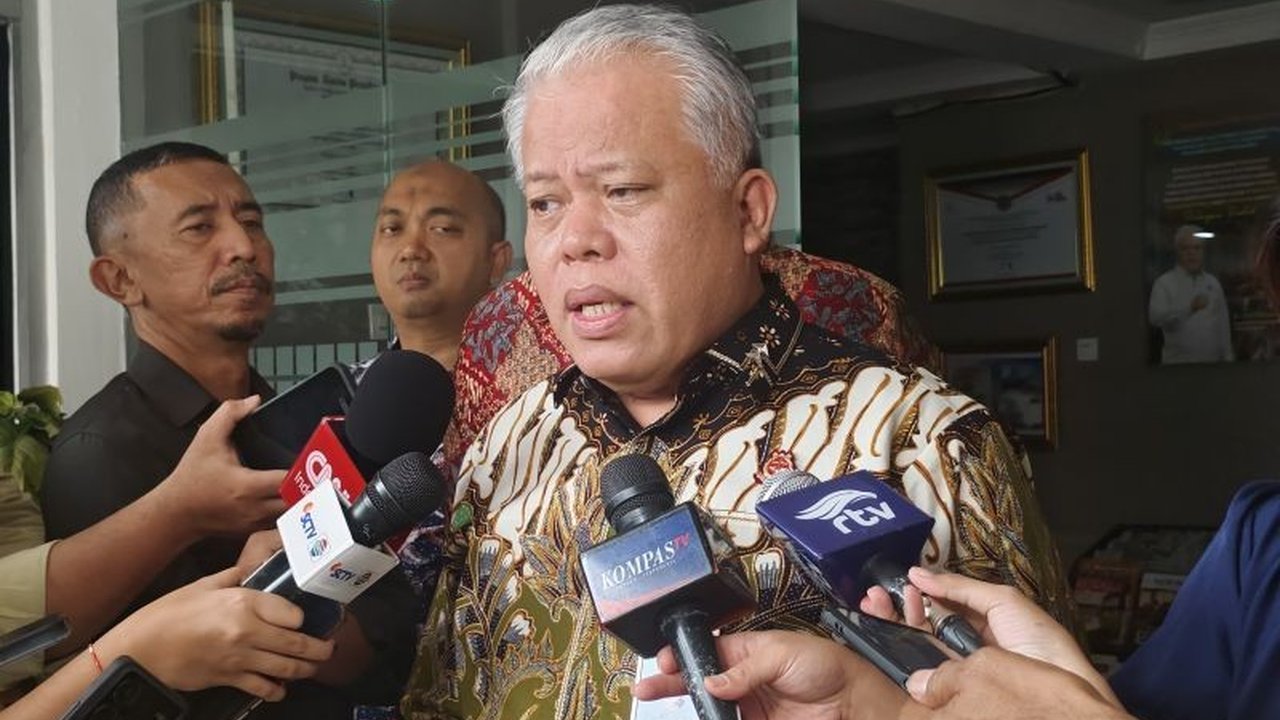 Kejaksaan Agung membuka peluang memeriksa pengusaha Riza Chalid terkait kasus dugaan korupsi di Pertamina, setelah sebelumnya menggeledah rumahnya dan menetapkan putra Riza sebagai tersangka.