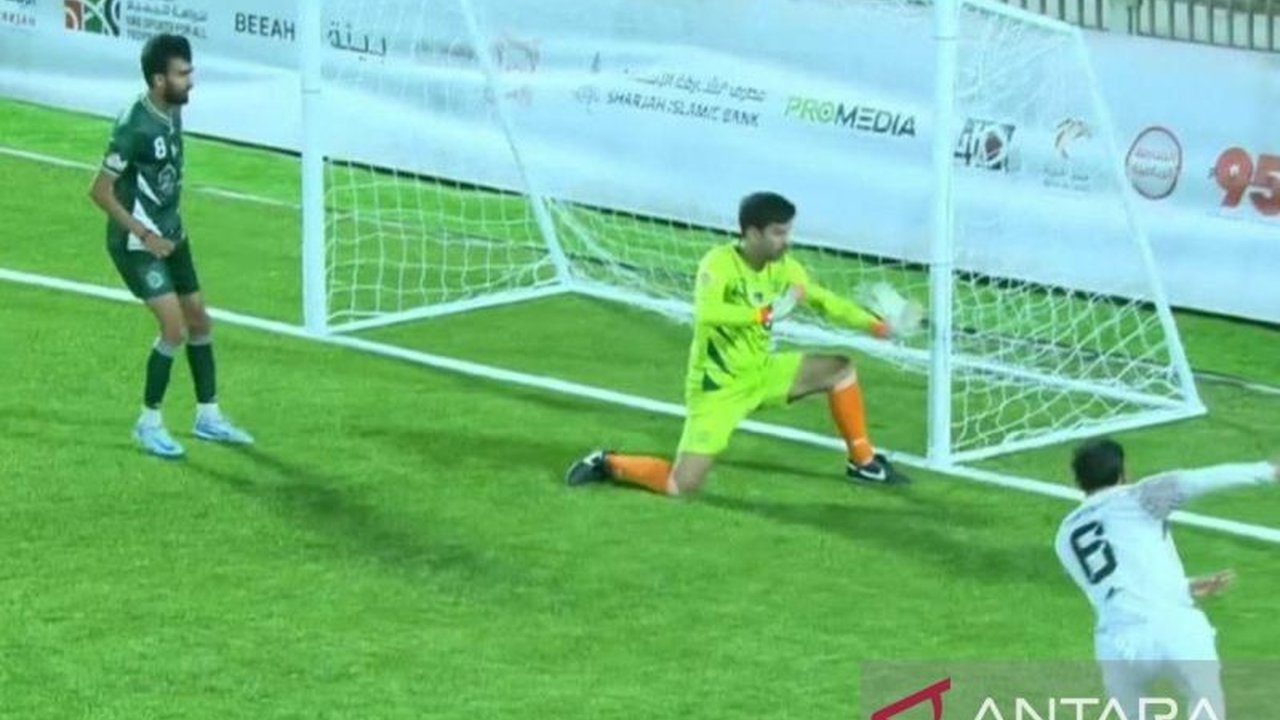 Timnas mini football Indonesia memulai Asian Minifootball Nations Cup 2025 dengan kemenangan telak 7-2 atas Pakistan, menunjukkan performa gemilang dan strategi tepat pelatih Vennard Hutabarat.