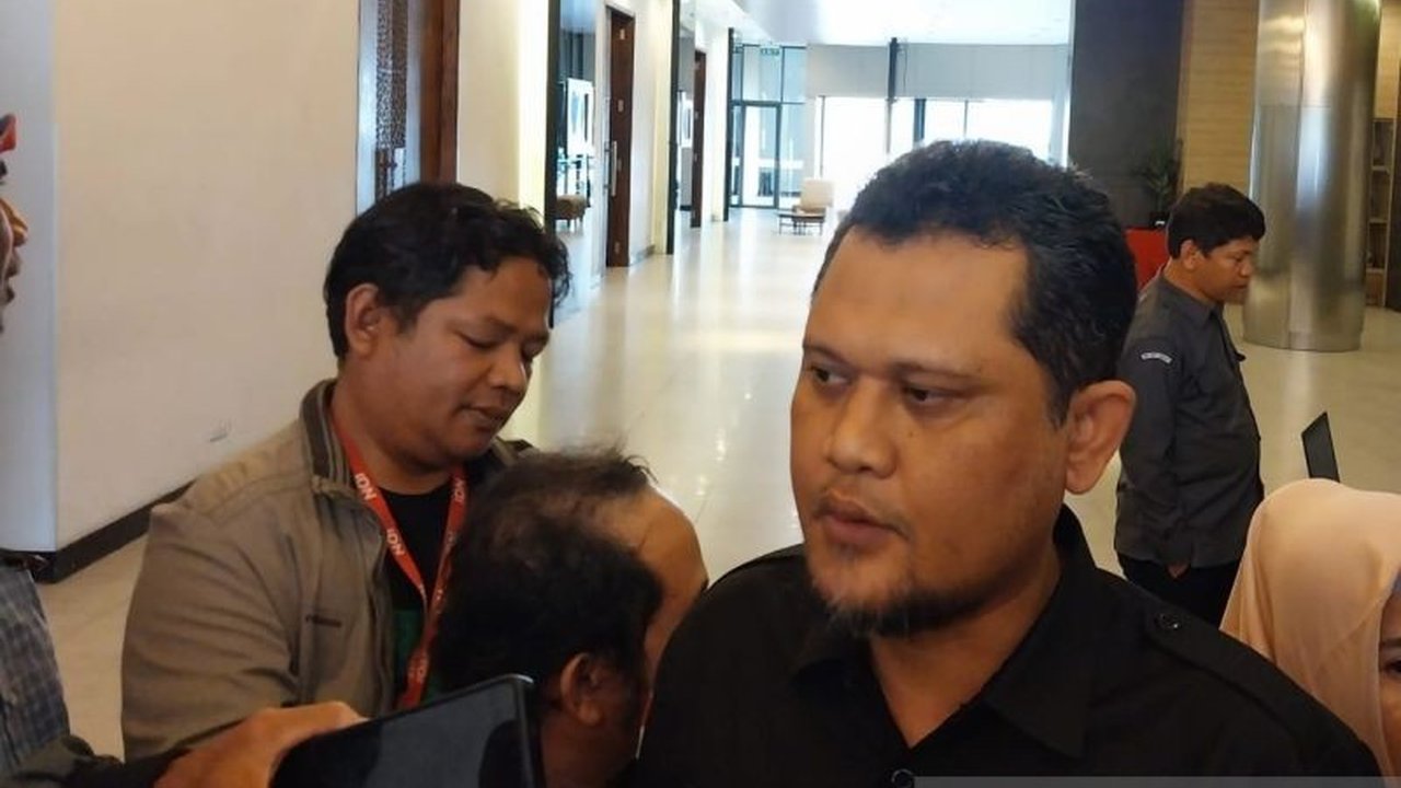 Badan Pengawas Pemilu (Bawaslu) Nusa Tenggara Barat (NTB) berkomitmen melanjutkan penguatan demokrasi meski menghadapi efisiensi anggaran hingga hampir satu triliun rupiah pada tahun 2025.