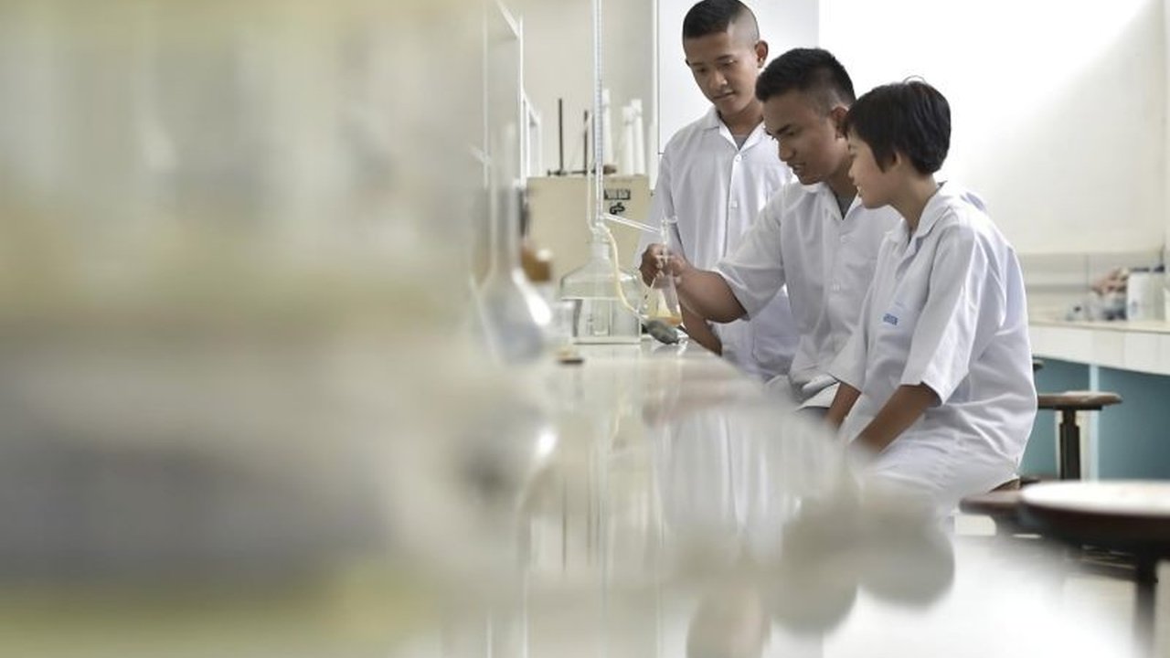 Sekjen Kemdiktisaintek soroti pentingnya pendanaan riset terarah, kolaborasi, dan perluasan Tridarma Perguruan Tinggi untuk dukung program prioritas nasional dan berikan dampak nyata bagi masyarakat.