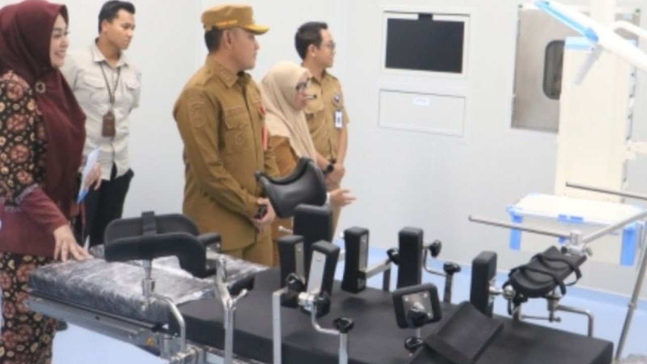 Layanan kesehatan di RSUD Haji Darlan Ismail, Tanah Laut, digratiskan untuk masyarakat empat kecamatan hingga kerjasama dengan BPJS Kesehatan rampung.