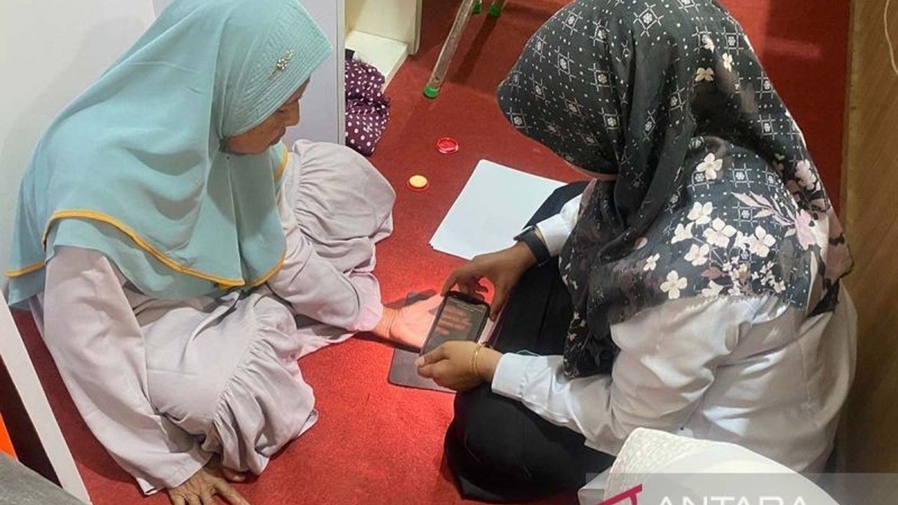 Sebanyak 125 calon haji Aceh Timur telah melunasi Bipih untuk keberangkatan tahun 2025, mencapai 60% dari total kuota, dengan tenggat waktu pelunasan tahap pertama tinggal beberapa hari lagi.