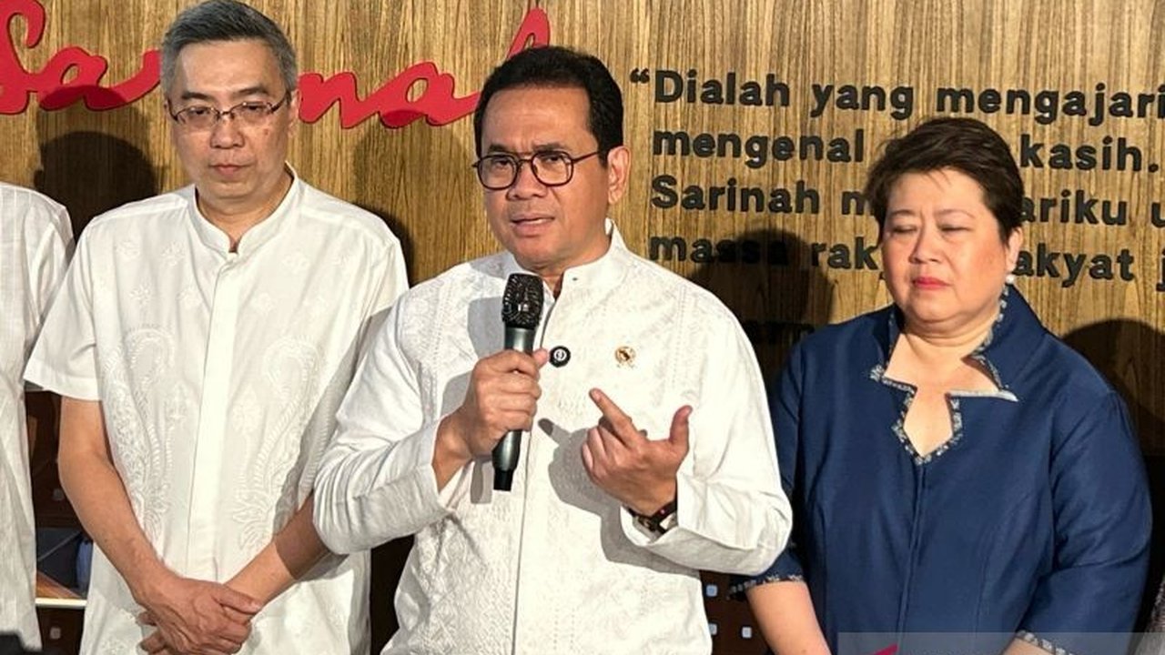 Menteri Perdagangan memastikan minyak goreng Minyakita yang beredar di pasaran sesuai takaran 1 liter setelah video viral soal kemasan takaran kurang beredar di media sosial.