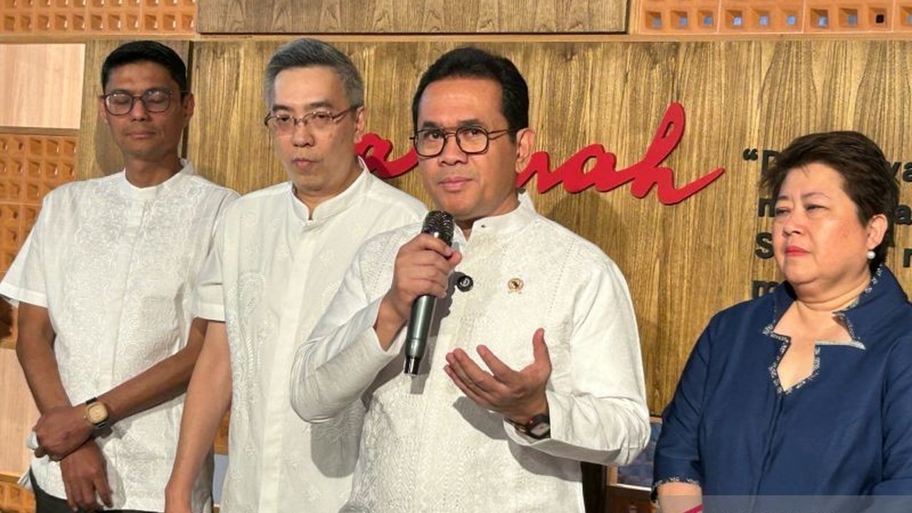 Menteri Perdagangan Budi Santoso menargetkan penyelesaian perundingan IEU-CEPA pada semester pertama 2024 untuk meningkatkan akses pasar Indonesia ke Eropa, terutama untuk produk tekstil, pakaian jadi, dan alas kaki.