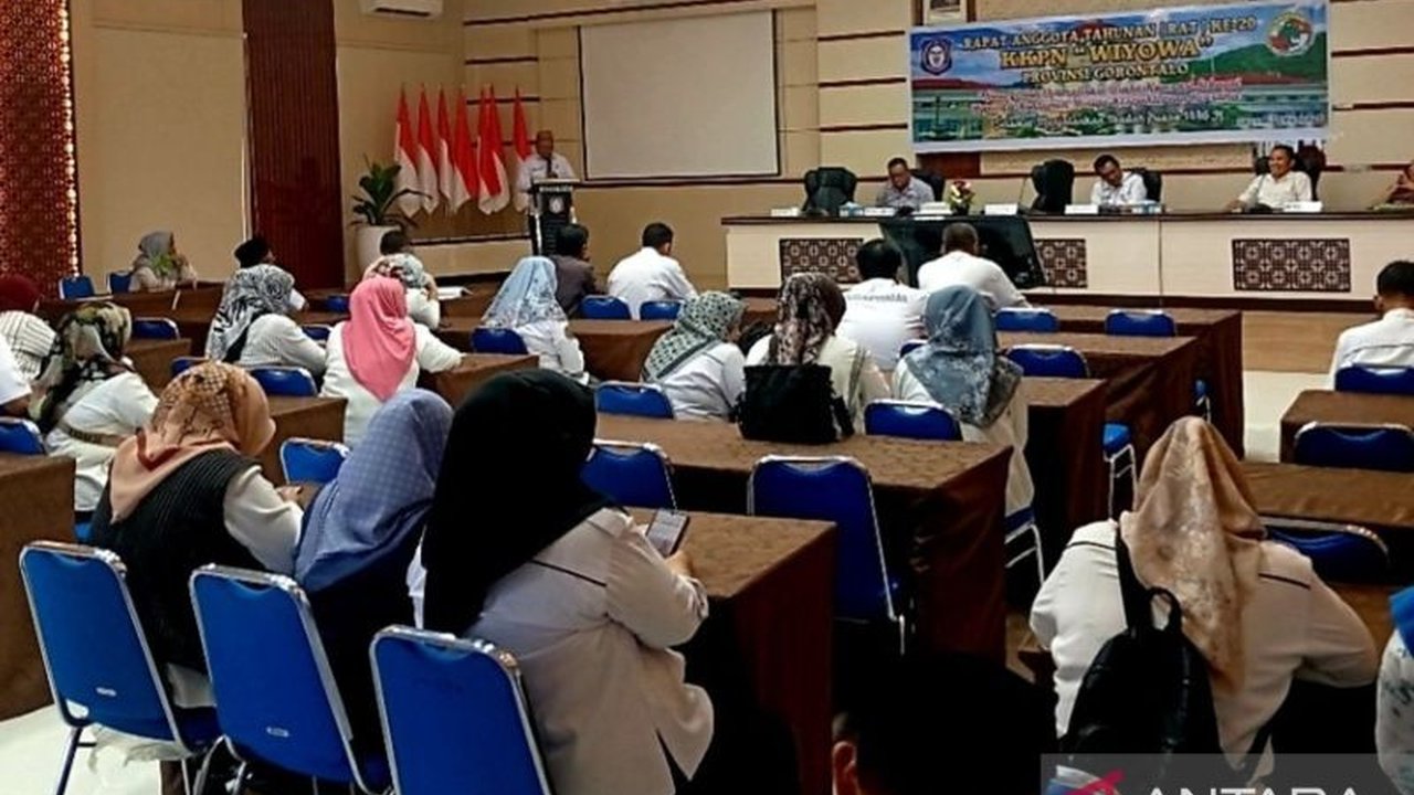 Pemerintah Provinsi Gorontalo menyebut koperasi sebagai pilar penting perekonomian daerah dan mendorong sinergi antar anggota serta inovasi untuk menghadapi persaingan.