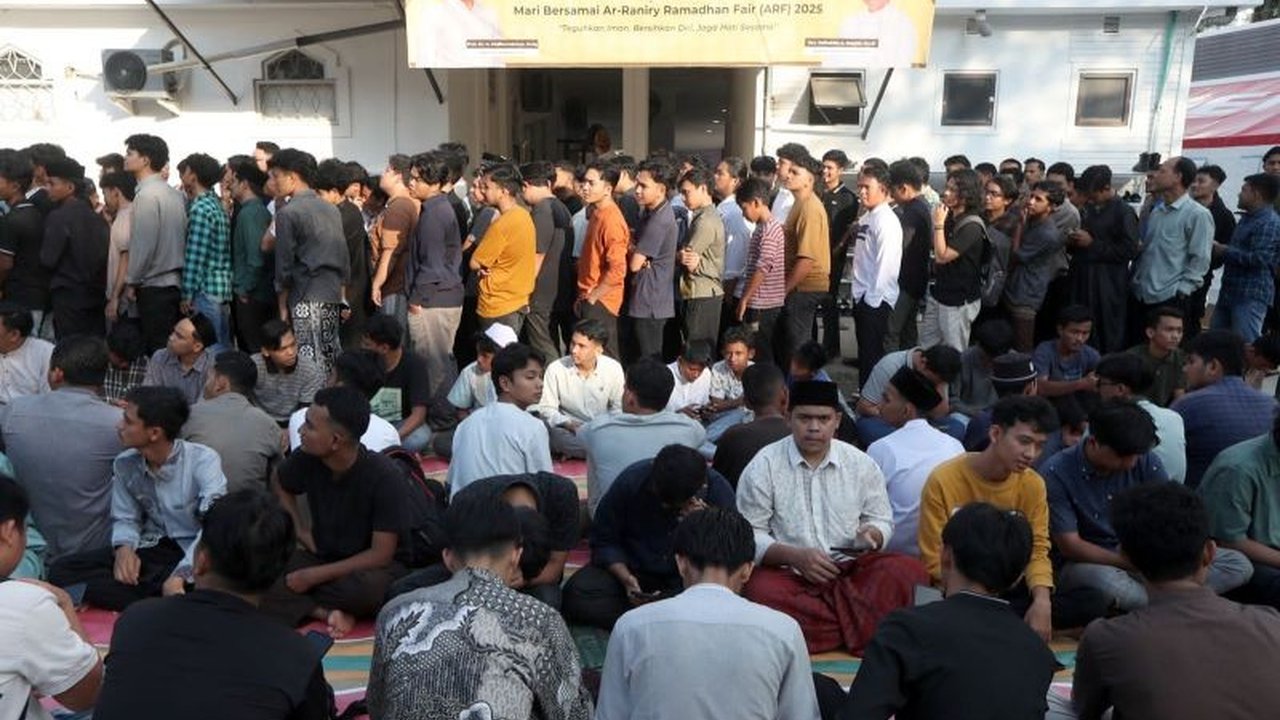 Program buka puasa bersama di UIN Ar-Raniry Banda Aceh yang didukung UEA disambut antusiasme tinggi, jumlah peserta melampaui target hingga ribuan orang.